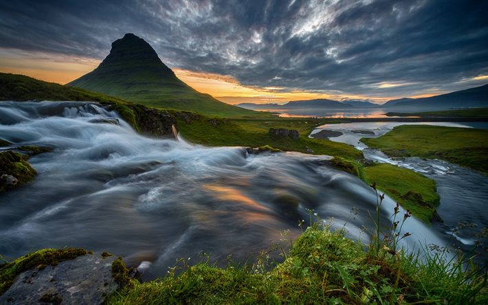 Kirkjufell, salida del sol, río, montaña, por la mañana, verano, Islandia