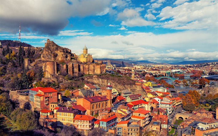 Tbilisi, rocas, montañas, fortaleza, puesta de sol, Georgia