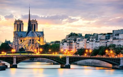 coucher de soleil, fleuve Seine, l'architecture gothique, la cathédrale Notre-Dame de Paris, Paris, France