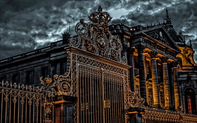 4k, Gate of Honor, Palace of Versailles, Royale gate, Chateau de Versailles, evening, sunset, Versailles, Paris, France