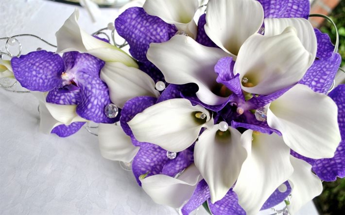 白色のカラ蓮, 花束, 紫蘭, 真珠
