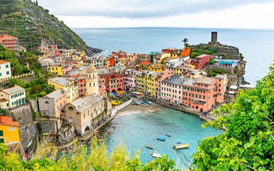 Vernazza, Ligurian coast, bay, summer, morning, sea, Vernazza panorama, Vernazza cityscape, La Spezia, Liguria, Italy