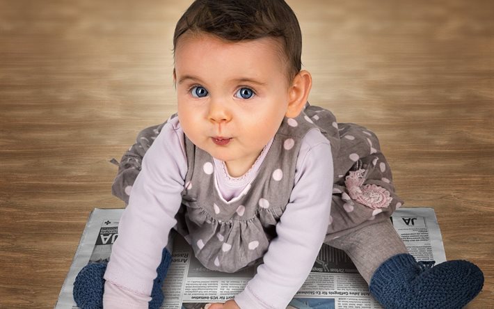 sevimli bebek bebek, kız, gazete, gözler, sevimli gözleri