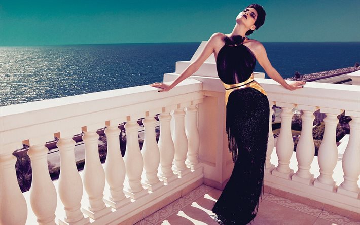 atractivo, mujer, de la costa, de la moda, balcón, modelo