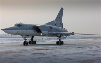 militärische flugzeuge, supersonic, der flugplatz, tu-22m, u-boot