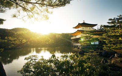 au japon, le temple de kyoto, le soir, rokuon-ji, japon