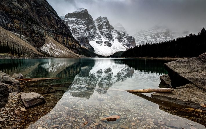 Lago Moraine, invierno, montañas, Parque Nacional de Banff, bosque, Canadá, Alberta