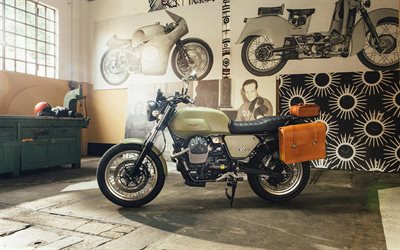 2015, un garage, un kit du patrimoine, de la moto