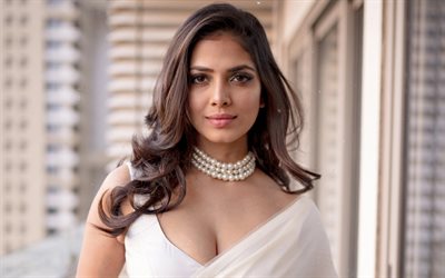 malavika mohanan, portrait, actrice indienne, photoshoot, robe indienne blanche, actrices populaires, bollywood