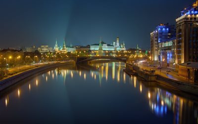 le kremlin, la russie, moscou, la rivière de moscou, la nuit