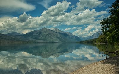 le lac mcdonald, etats-unis, dans le montana, montana, les nuages, les montagnes, l'été, le lac macdonald, montagnes rocheuses