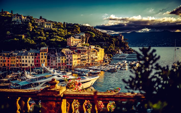 portofino, port, soirée, coucher de soleil, yachts de luxe, côte ligurienne, paysage urbain de portofino, gênes, ligurie, italie, port de plaisance de portofino