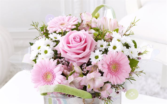 bouquet di gerbera rosa e rose, 4k, fiori rosa, sfondo con rose, bellissimo bouquet di fiori, rose rosa, gerbera rosa, bellissimi fiori, rose, gerbera