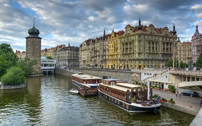 Çek Cumhuriyeti, Prag, Prag'ın tarihi, feribot, yaz