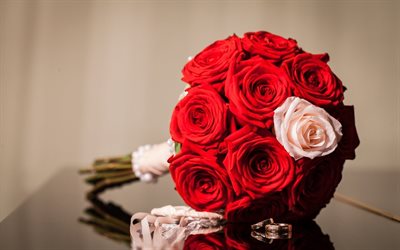 di nozze, anelli di nozze, rose rosse, bouquet da sposa, il concetto, matrimonio, foto