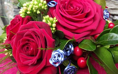 blumenstrauß aus rosen, dunkelroten rose, einen strauß rosen, rote rosen, dunkelrote rose