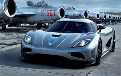 Koenigsegg Agera R, supercars, airfield, fighter