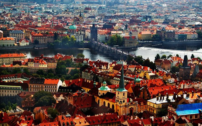 la arquitectura de praga, la ciudad vieja, puente de carlos, república checa, praga, naranja techo