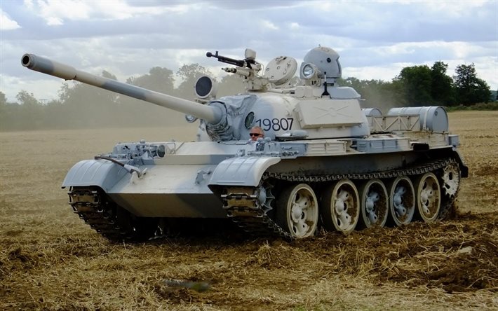 t-55, neuvostotankkeja, panssarivaunuja, tankkeja