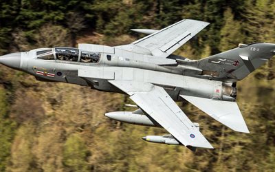Panavia Tornado, Tornado GR4, plane fighter-bomber, military aircraft, flight