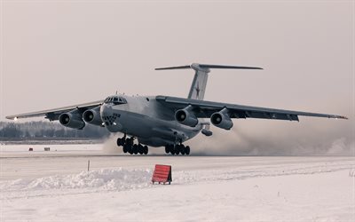 photo, des avions de transport, l'il-78 m, la montée en hiver