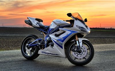 las motos deportivas, puesta de sol