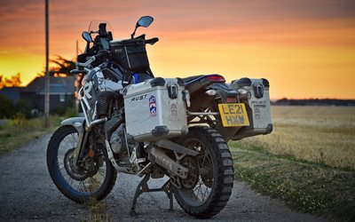 ktm 890 adventure, coucher de soleil, 2023 vélos, superbikes, travel concepts, vue de dos, 2023 ktm 890 adventure, motos autrichiennes, ktm