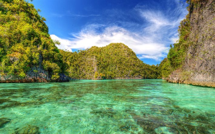 indonesien, berge, blauer himmel, das meer, wayil laguna