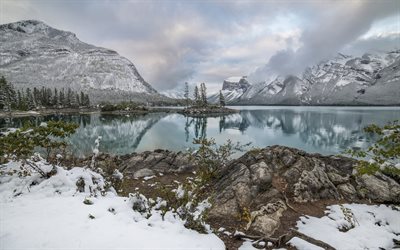 banff, lake minnewanka, sjön, is, snö, berg, alberta, kanada