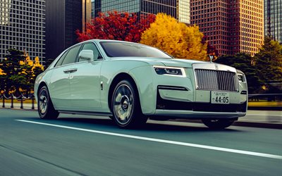 rolls royce ghost, 4k, route, 2022 voitures, spécification jp, voitures de luxe, rolls royce ghost blanche, rolls royce ghost 2022, voitures japonaises, rolls royce