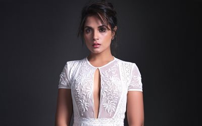 Richa Chadda, attrice indiana, bruna, Bollywood, bellezza