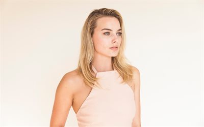 Margot Robbie, la bellezza, l'attrice australiana, 2017, bionda