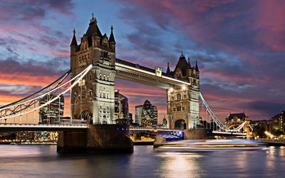 El Puente de la torre, las Atracciones de Londres, puesta de sol, las luces de la ciudad, Reino Unido, Inglaterra, Londres