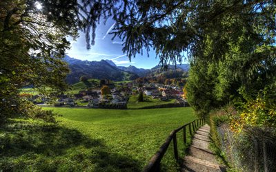Suiza, Gruyeres, verano, montaña, bosque, campos agrícolas, pueblo, HDR