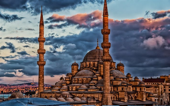 Kabatash, minaret, coucher de soleil, à la mosquée, à Istanbul, en Turquie, HDR