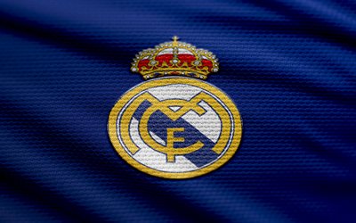 logo en tissu du real madrid, 4k, fond de tissu bleu, la ligue, bokeh, football, logo du real madrid, emblème du real madrid, club de football espagnol, real madrid cf, real madrid fc