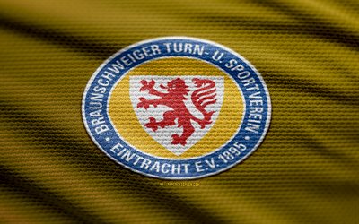 eintracht braunschweig fabric logo, 4k, hintergrund des gelben stoffes, 2 bundesliga, bokeh, fußball, eintracht braunschweig logo, eintracht braunschweig emblem, eintracht braunschweig, deutscher fußballverein, eintracht braunschweig fc