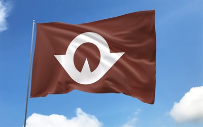 yamaguchi  flagge auf fahnenmast, 4k, japanische präfekturen, blauer himmel, flagge von yamaguchi, wellige satinflaggen, yamaguchi  flagge, präfekturen japans, fahnenmast mit flaggen, tag von yamaguchi, japan, yamaguchi
