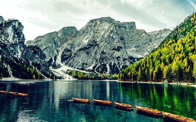 4k, lago braies, outono, viagem, lago azul, marcos italianos, montanhas, dolomitas, tirol do sul, itália, alpes, natureza bela, hdr