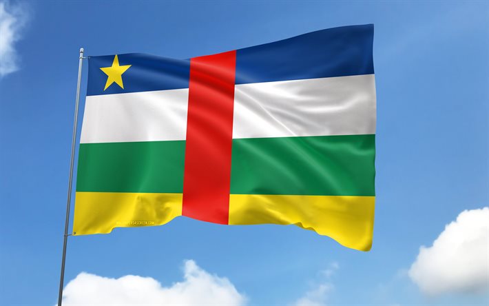 फ्लैगपोल पर कार का झंडा, 4k, अफ्रीकी देश, नीला आकाश, मध्य अफ्रीकी गणराज्य का ध्वज, लहरदार साटन झंडे, कार का झंडा, कार राष्ट्रीय प्रतीक, झंडे के साथ झंडा, मध्य अफ्रीकी गणराज्य का दिन, अफ्रीका, केन्द्रीय अफ़्रीकी गणराज्य