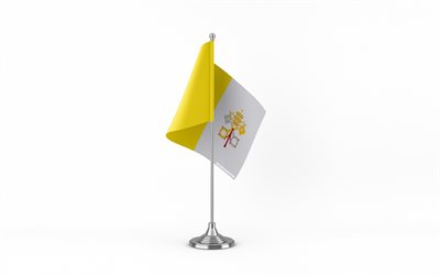 4k, bandeira de mesa da cidade do vaticano, fundo branco, bandeira da cidade do vaticano, bandeira da cidade do vaticano na vara de metal, símbolos nacionais, cidade do vaticano, europa
