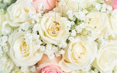 rose bianche, ciondolo a cuore d'oro, romanticismo, sfondo di rose, rosebud bianco, sfondo con rose bianche, bouquet di rose