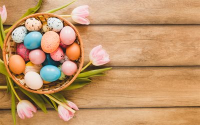 4k, marco de pascua, fondos de madera, tulipanes, huevos de pascua, flores de primavera, felices pascuas, marco con huevos de pascua, plantilla de tarjeta de pascua, marcos de pascua, antecedentes con huevos de pascua, pascua de resurrección