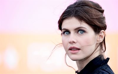 alexandra daddario, attrice americana, ritratto, bei occhi, servizio fotografico, hollywood, photoshoot di attrici popolari, photoshoot di alexandra daddario