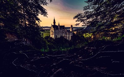 slottet neuschwanstein, kväll, solnedgång, schloss neuschwanstein, alperna, hohenschwangau, tyskland, vackert slott, berg