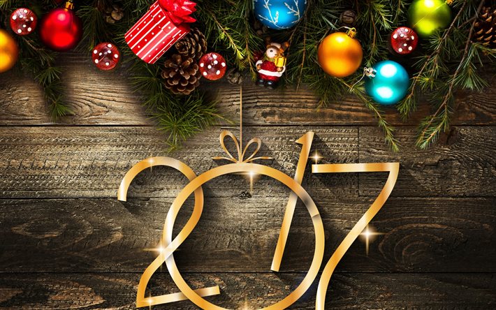 hyvää uutta vuotta 2017, puinen tausta, pallot, joulukoristeet, uusi vuosi