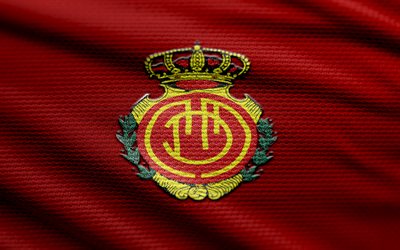 logo rcd maiorca fabric, 4k, sfondo in tessuto rosso, laliga, bokeh, calcio, logo rcd maiorca, emblema rcd maiorca, rcd maiorca, club di calcio spagnolo, maiorca fc
