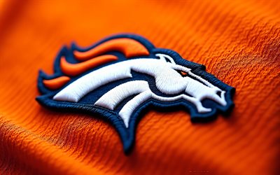 logo in tessuto dei denver broncos, 4k, sfondo in tessuto arancione, nfl, logo dei denver broncos, emblema dei denver broncos, usa, denver broncos, football americano