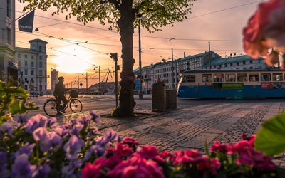 göteborg, 4k, morgon, soluppgång, spårvagn, transport i göteborg, cyklister, göteborgs stadsbild, sverige