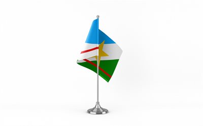 4k, roraiman pöytälippu, valkoinen tausta, roraiman lippu, roraiman lippu metallikipulla, brasilian osavaltiot liput, rorima, brasilia, roraiman osavaltion lippu